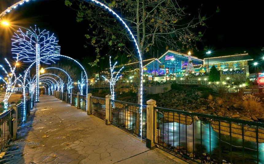 Moonshiner'S Legacy Holiday Home Gatlinburg Eksteriør billede